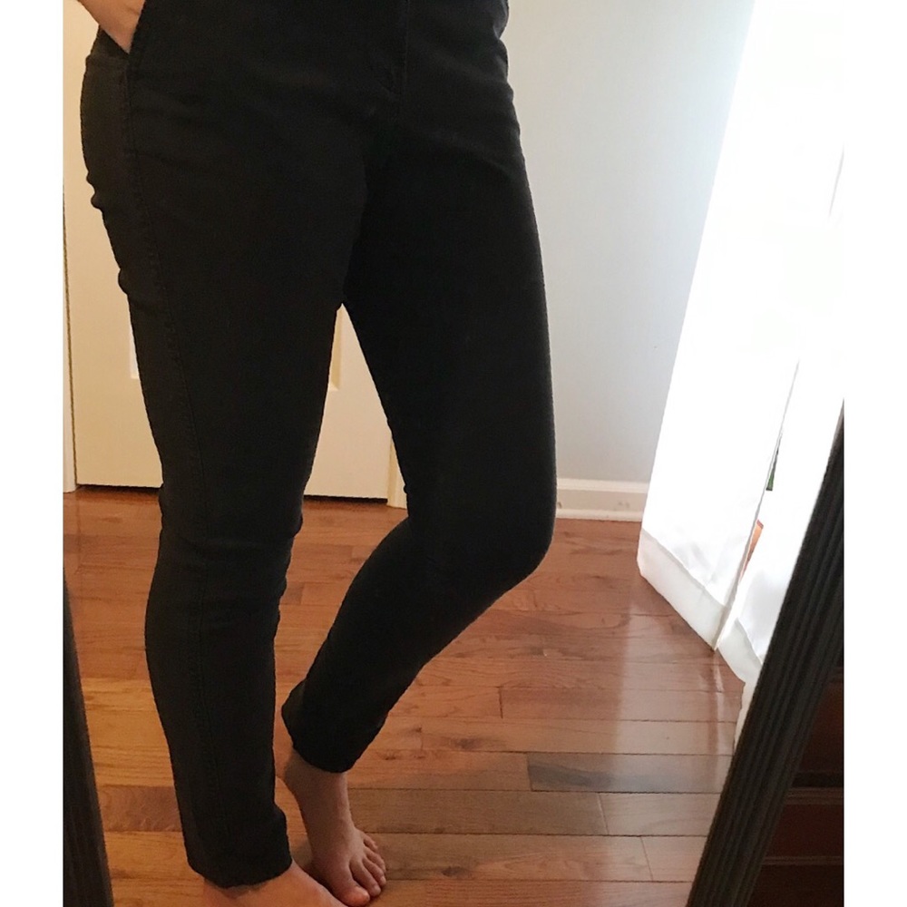 BLACK CHINO PANTS | size 4